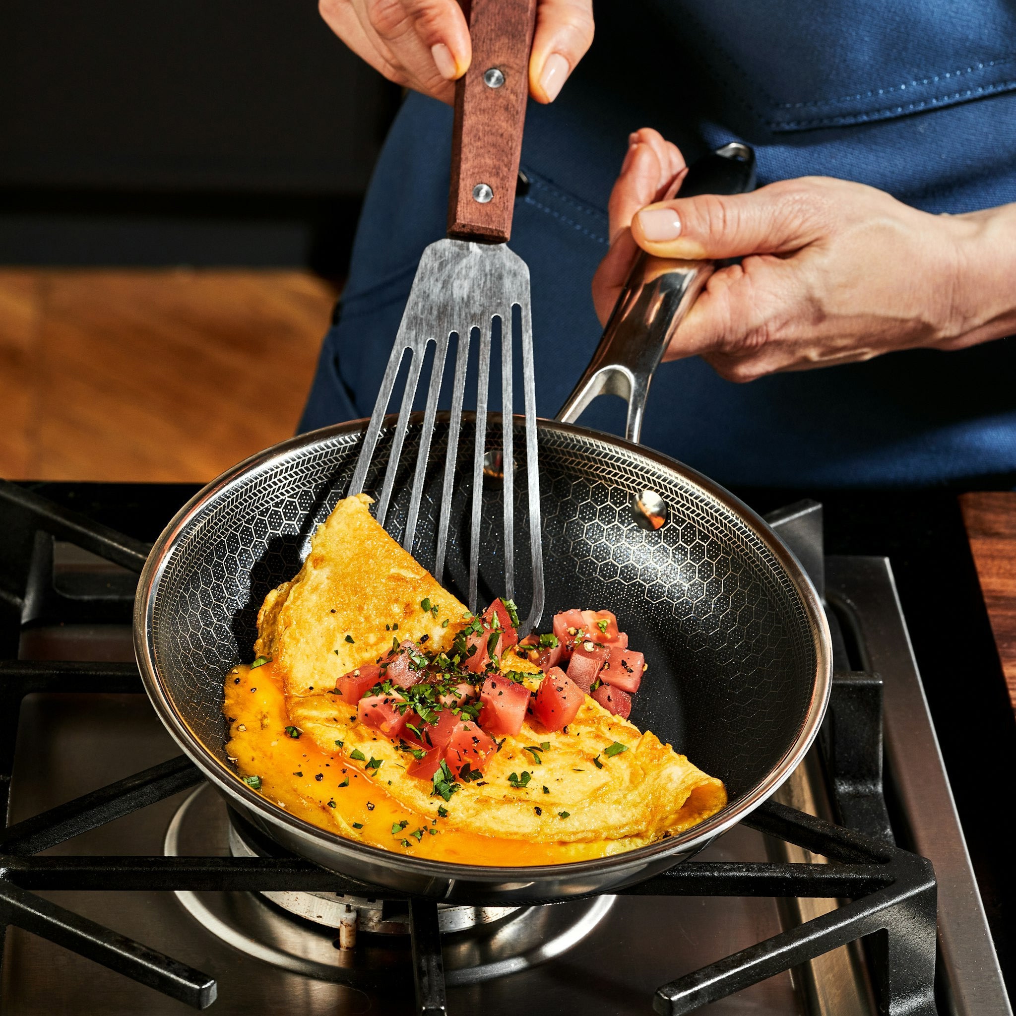 8-Inch Non Stick Frying Pan Versatile Hybrid Cookware Ideal for Quick Meals 4