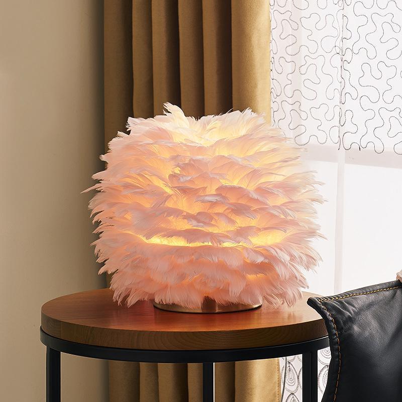 Spherical Nordic Feather Table Lamp